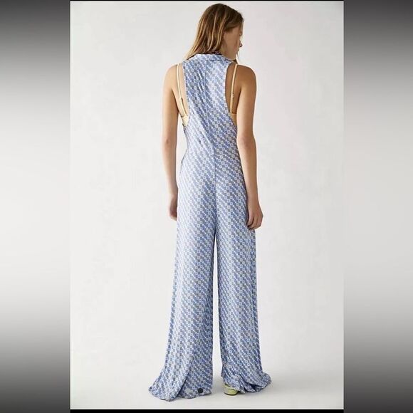 NEW FREE PEOPLE SHAYLA HALTER JUMPSUIT PRINTED WIDE LEG ONE PIECE - Picture 2 of 3